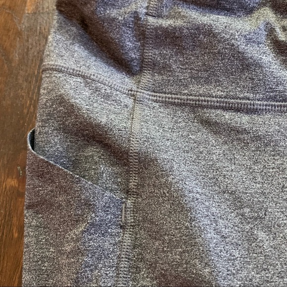 Lululemon Pace Rival Ceopped Gray Legging Size 4 - Picture 12 of 13